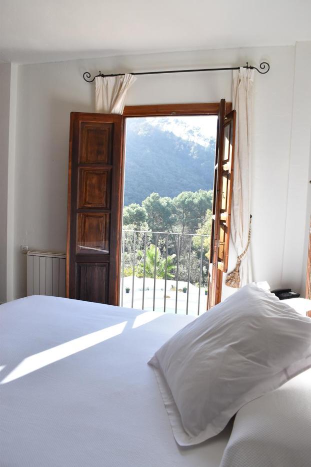 Hotel Humaina Малага Экстерьер фото