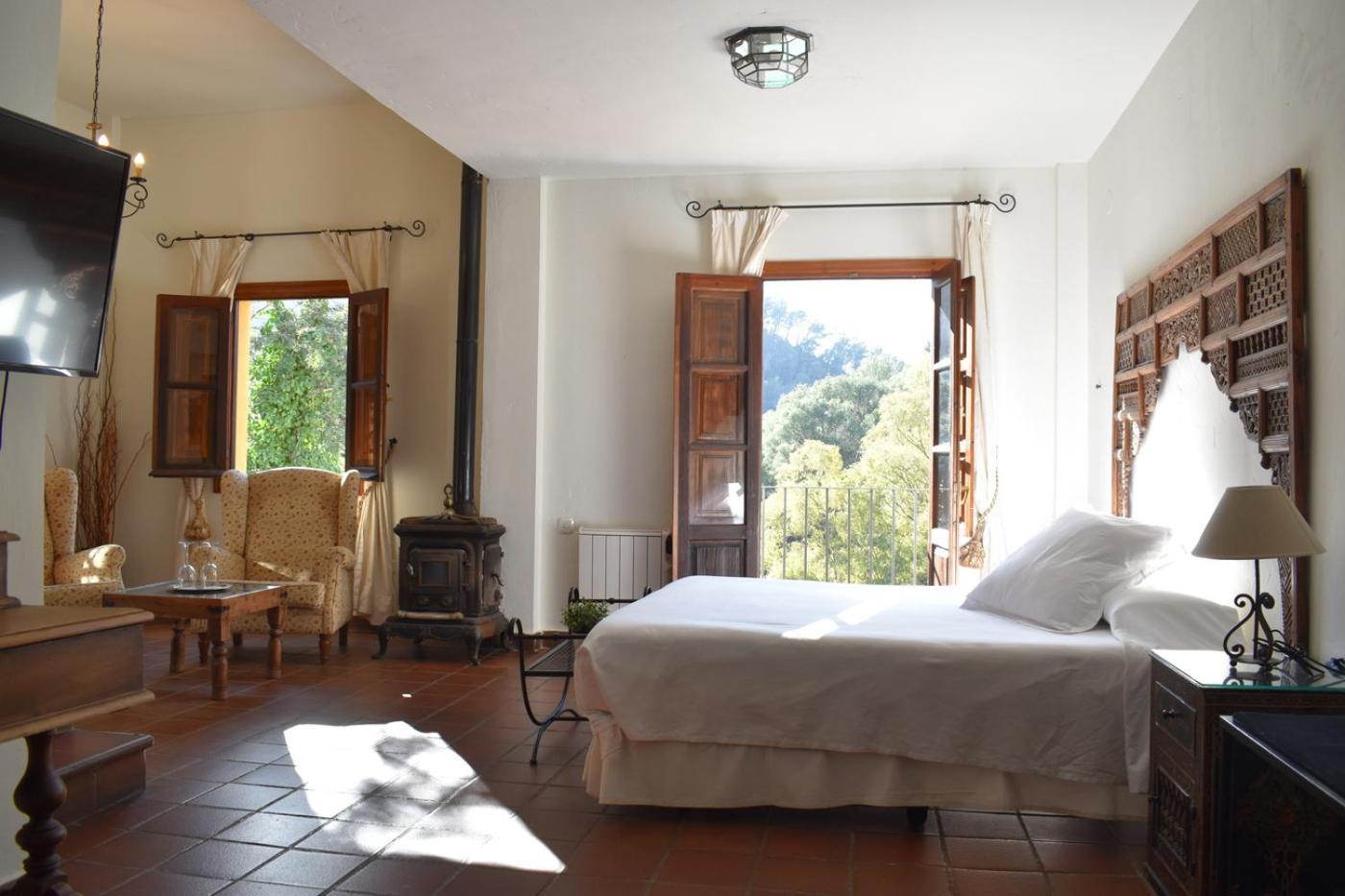 Hotel Humaina Малага Экстерьер фото